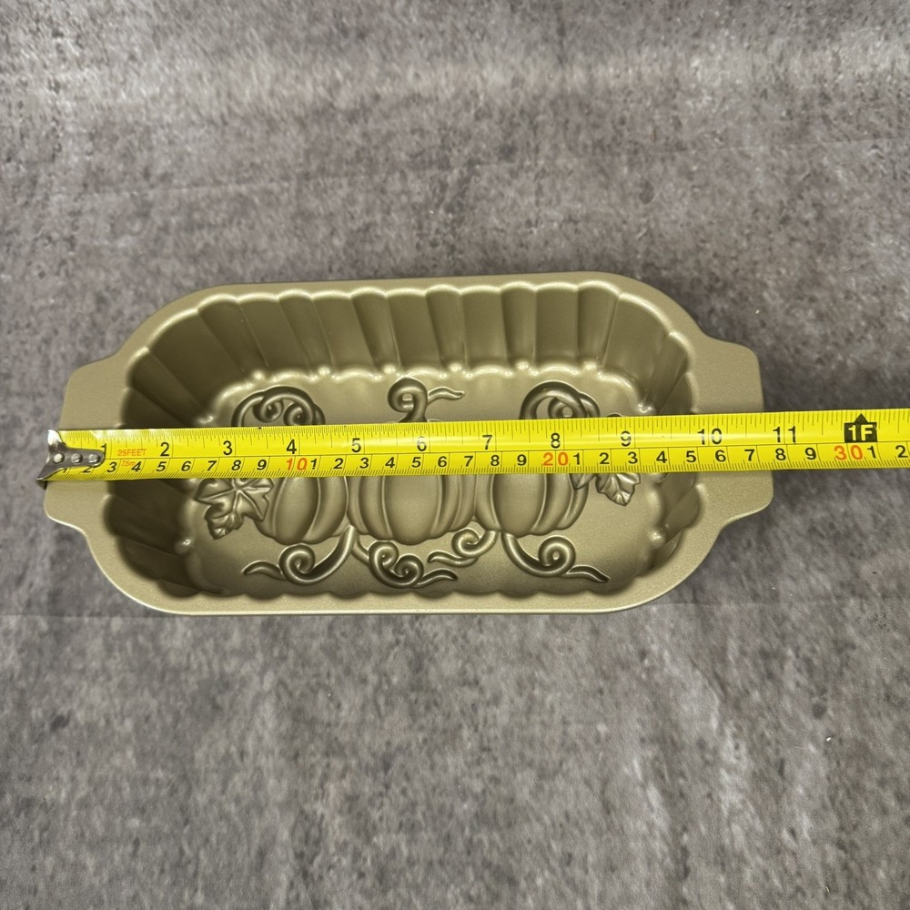 Nordic Ware Botanical Pumpkin Loaf Pan 6 Cups / 1.4 Liters - Picture 11 of 12